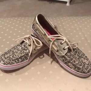 Girls size 4 ( Ladies 5 1/2 /6 ) Sperry Topsiders